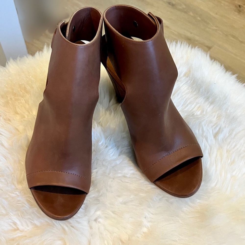 Vince Addie bootie